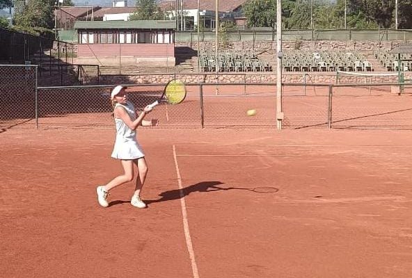 Daniela Guerrero Carvajal participó en el Campeonato Nacional Escolar de Tenis