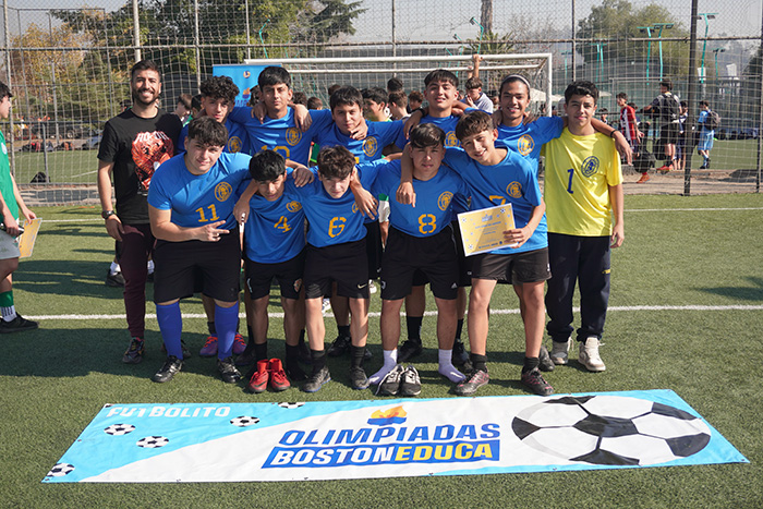 Nuestro colegio presente en el Futbolito Intermedia Varones de las Olimpiadas BostonEduca 2025