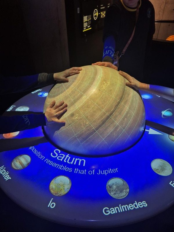 Quintos básicos visitan el Museo Interactivo Mirador (MIM)